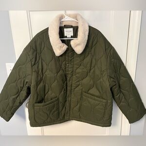 OFFLINE By Aerie Quilted Chore Jacket in a green color with a faux-fur collar